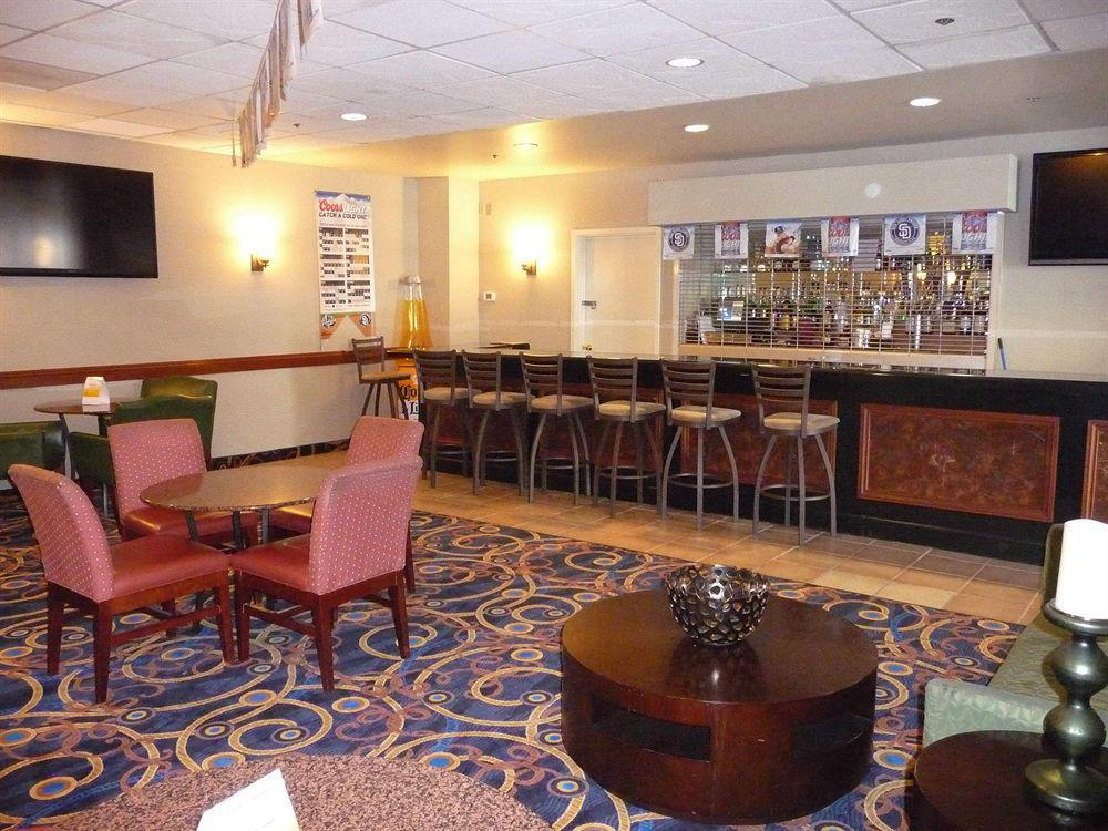 Ramada By Wyndham San Diego National City Ngoại thất bức ảnh