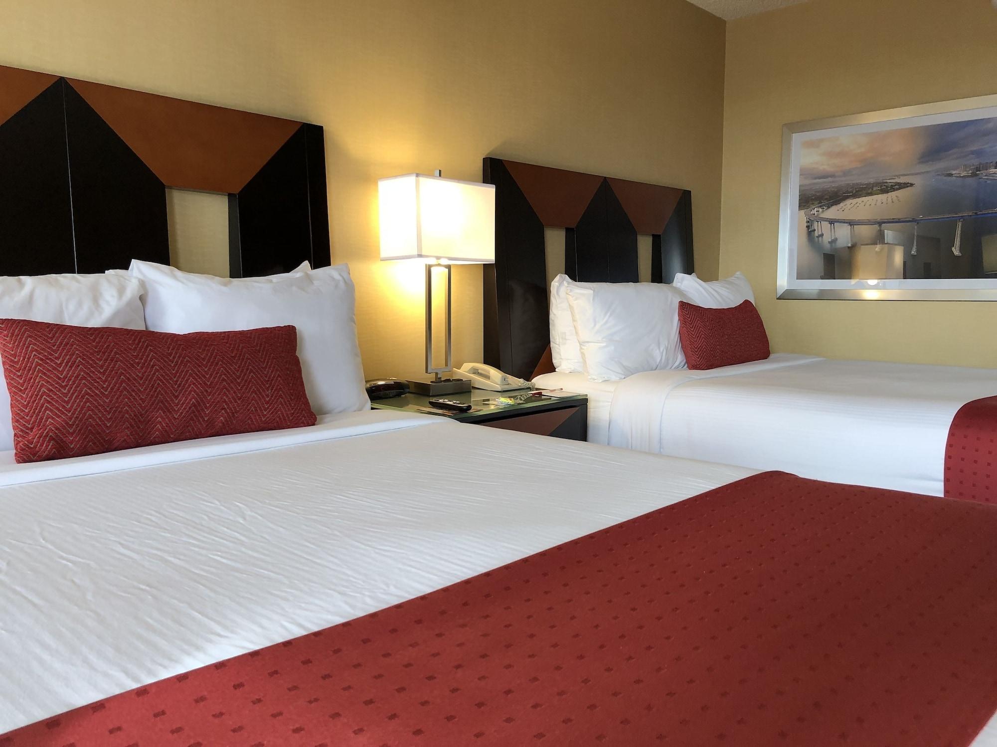 Ramada By Wyndham San Diego National City Ngoại thất bức ảnh