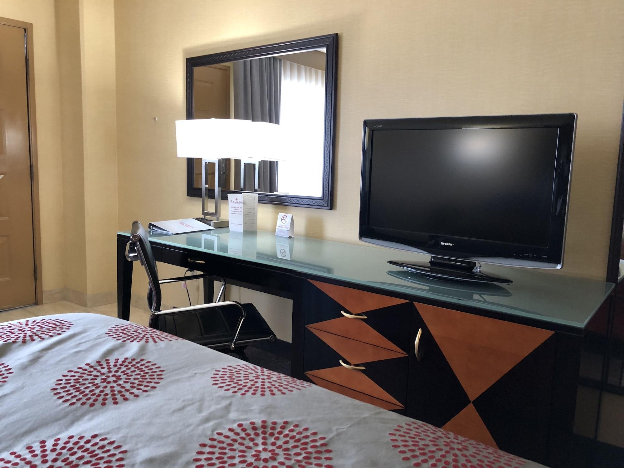 Ramada By Wyndham San Diego National City Ngoại thất bức ảnh