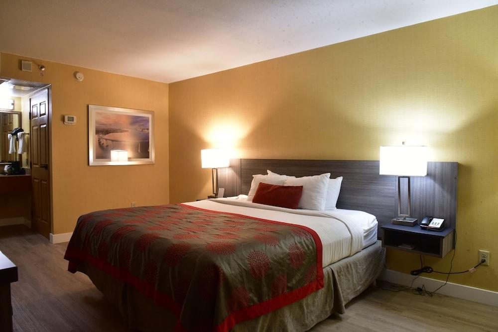 Ramada By Wyndham San Diego National City Ngoại thất bức ảnh