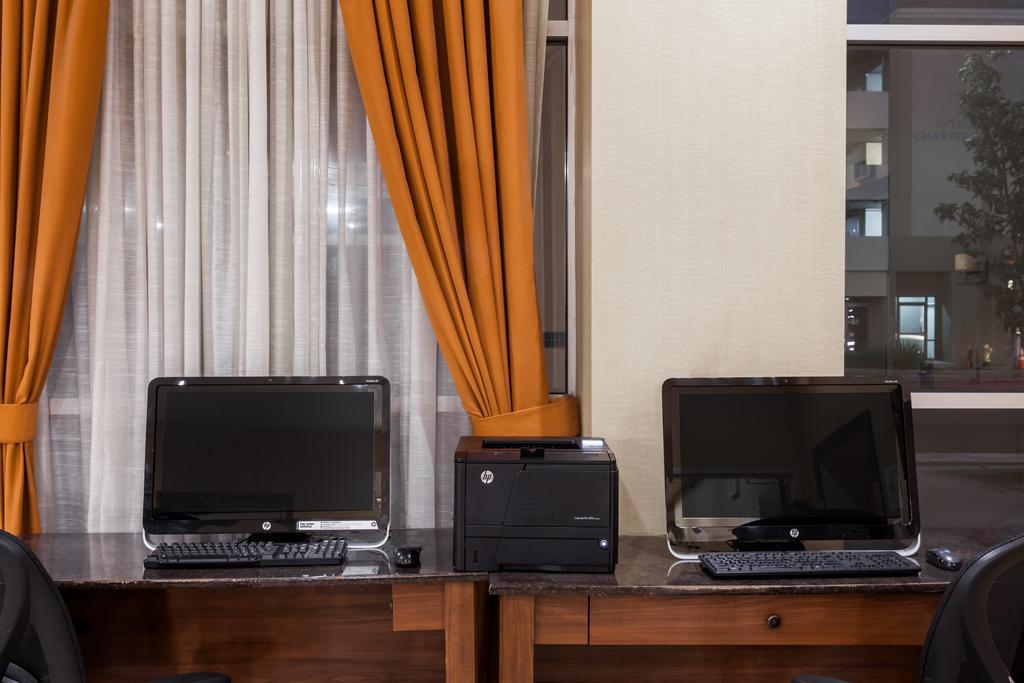 Ramada By Wyndham San Diego National City Ngoại thất bức ảnh